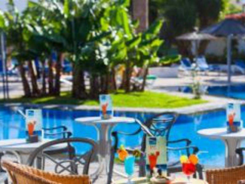 Blue Sea Interpalace 4*